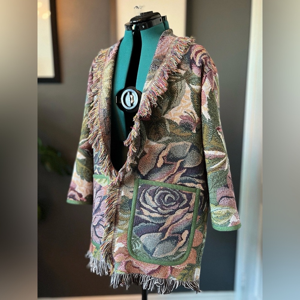 Vintage tapestry cardigan, fringed floral jacquard blanket, ladies' size XS-M